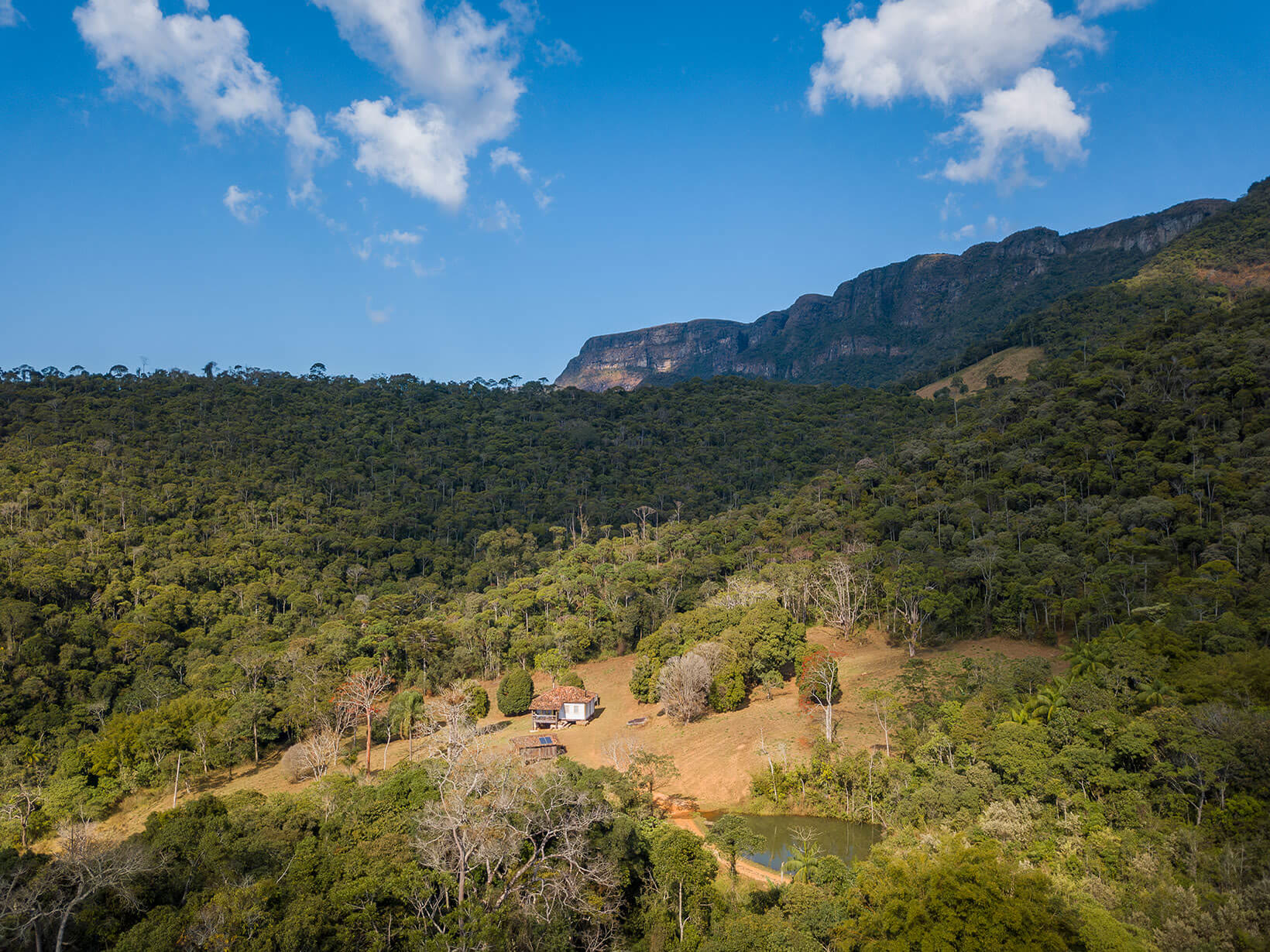 Casa Epicuro, Remote