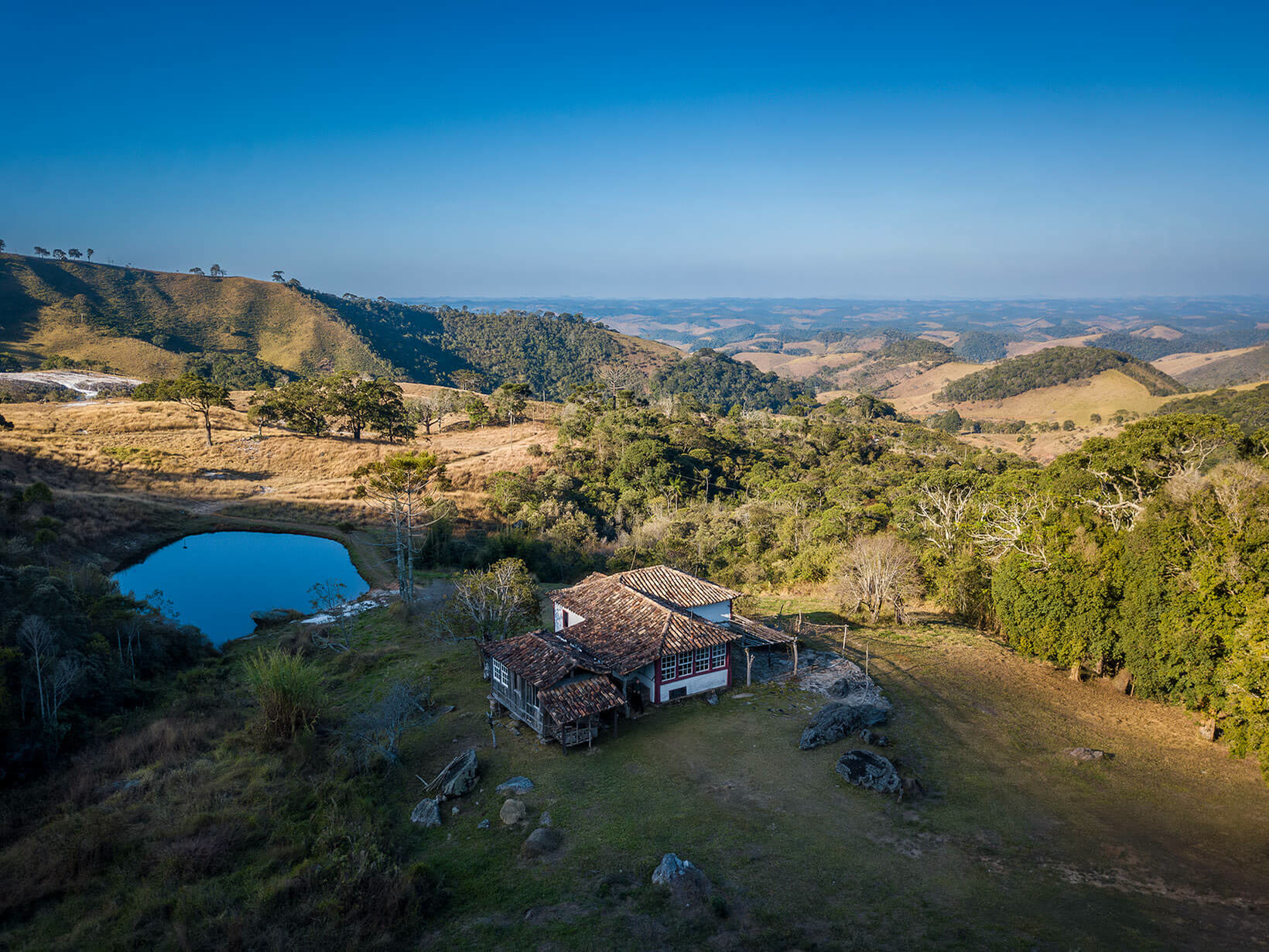 Casa Spinoza, Remote